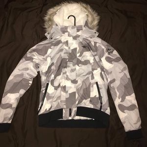Hollister Winter jacket *NEVER WORN*